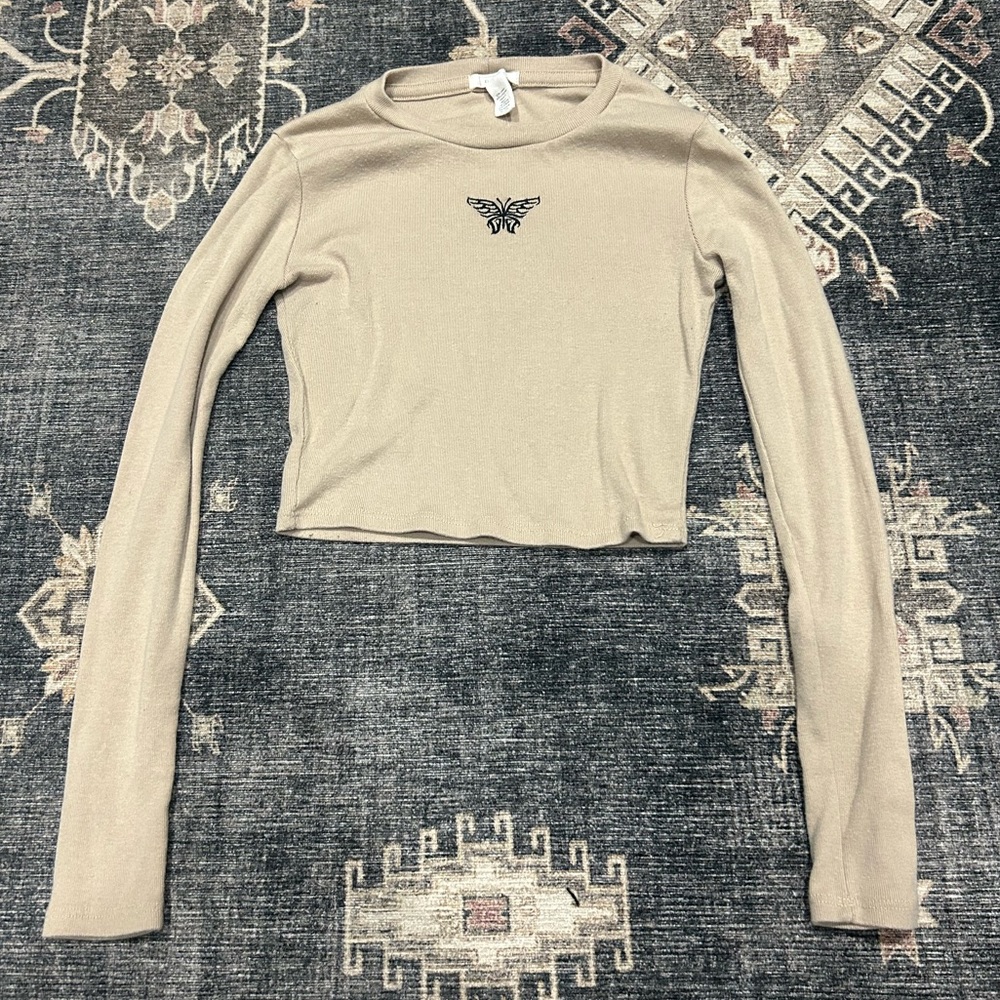 Full Tilt Butterfly Long Sleeve Crop Top